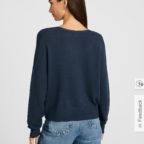 Express V neck women's merino wool navy sweater size small - Picture 2 of 8